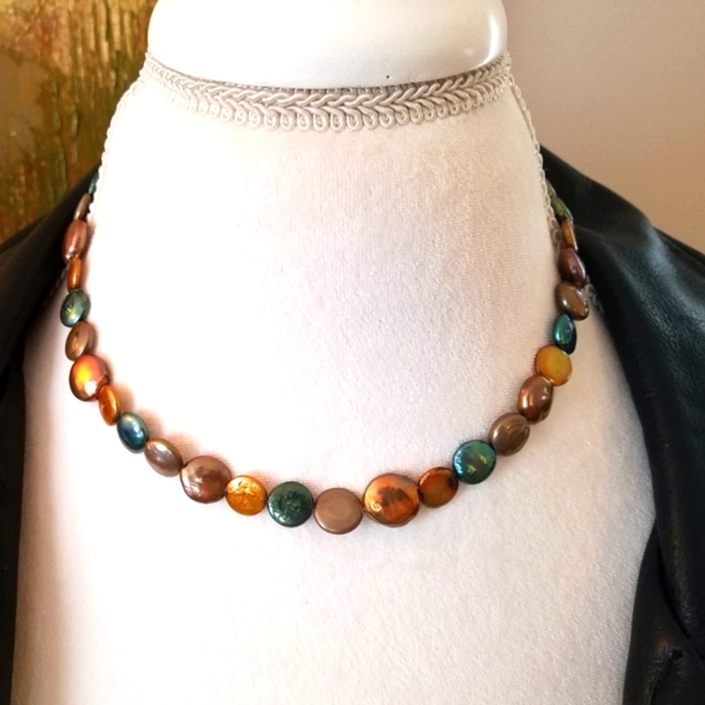 Unique! Coin pearl glazed necklace